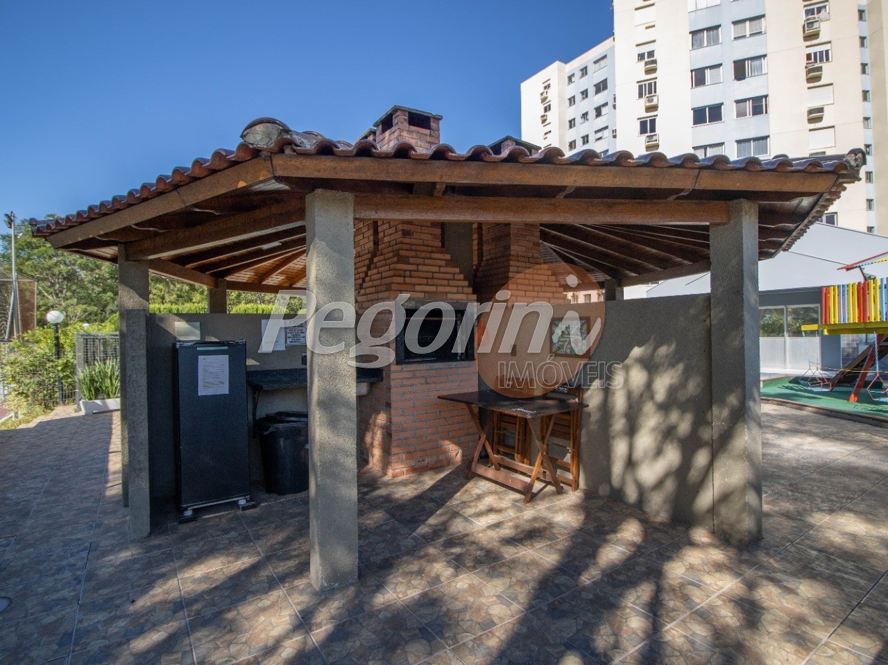 Apartamento à venda com 1 quarto, 38m² - Foto 2