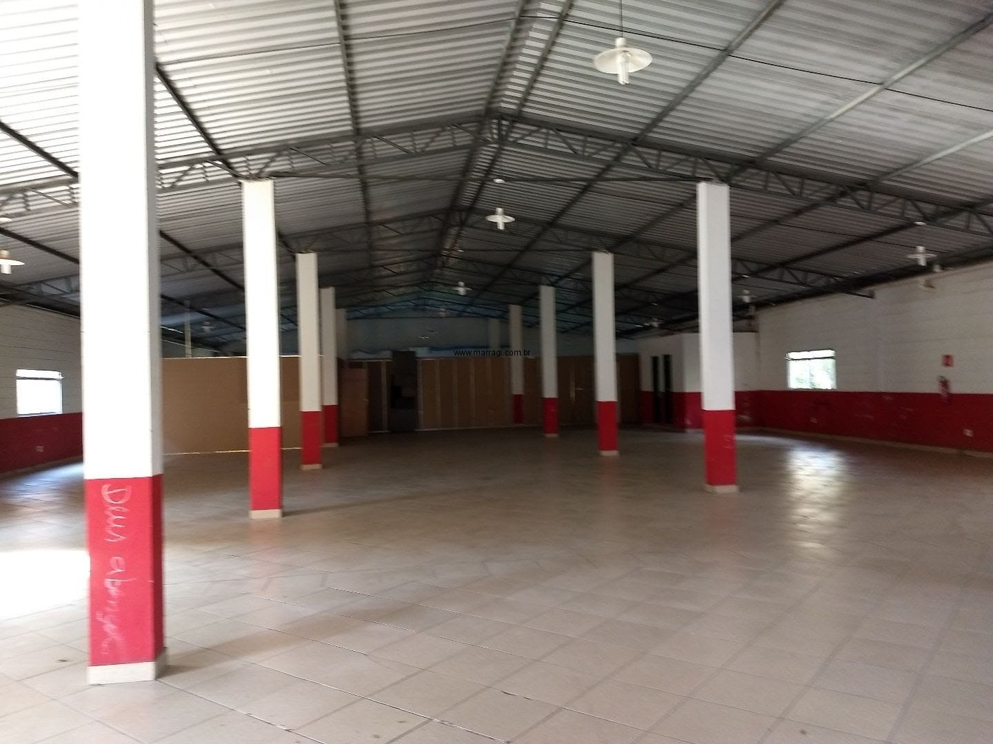 Galpão para alugar em santana de parnaíba no quintas do inga