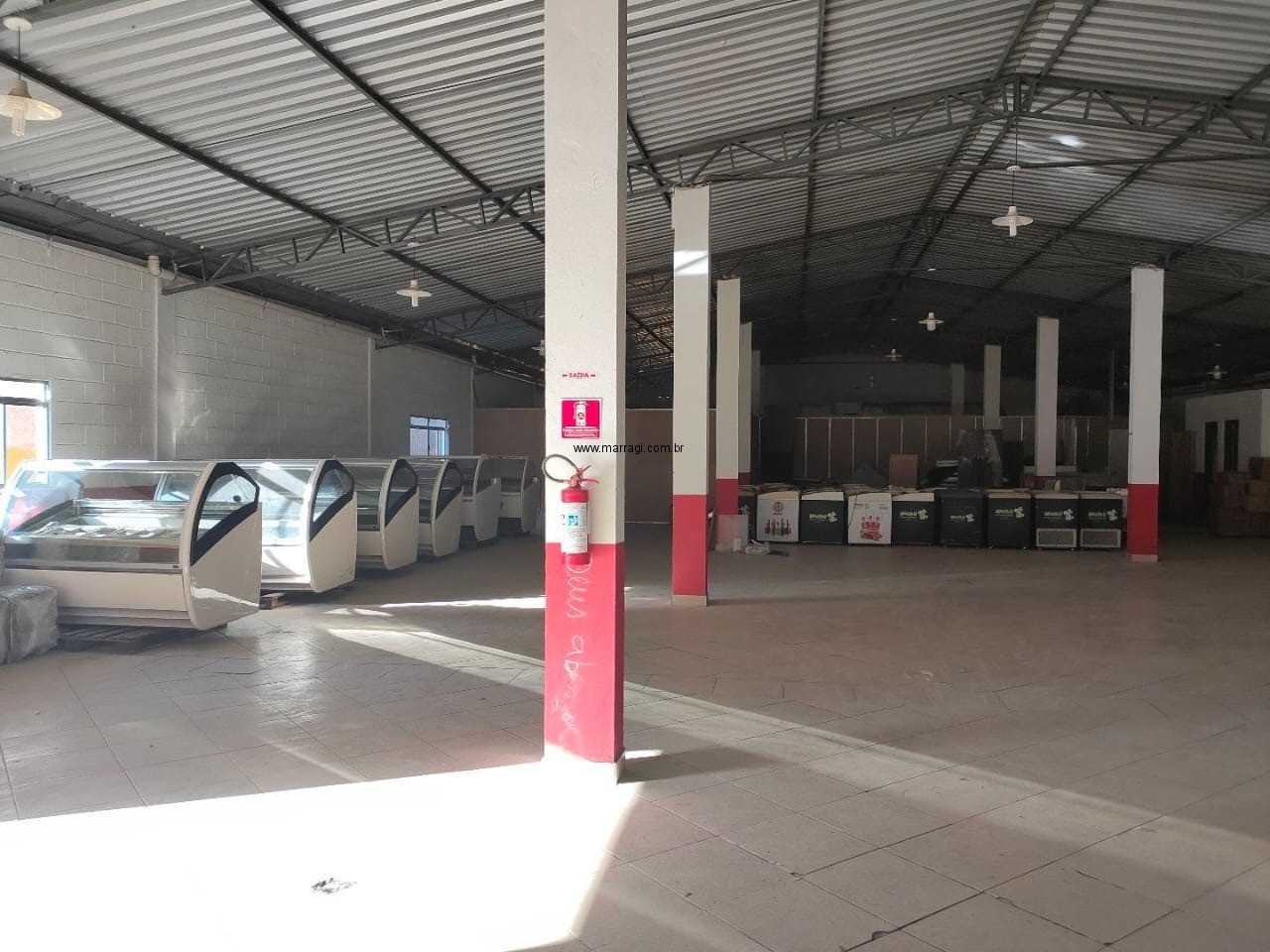 Galpão para alugar em santana de parnaíba no quintas do inga