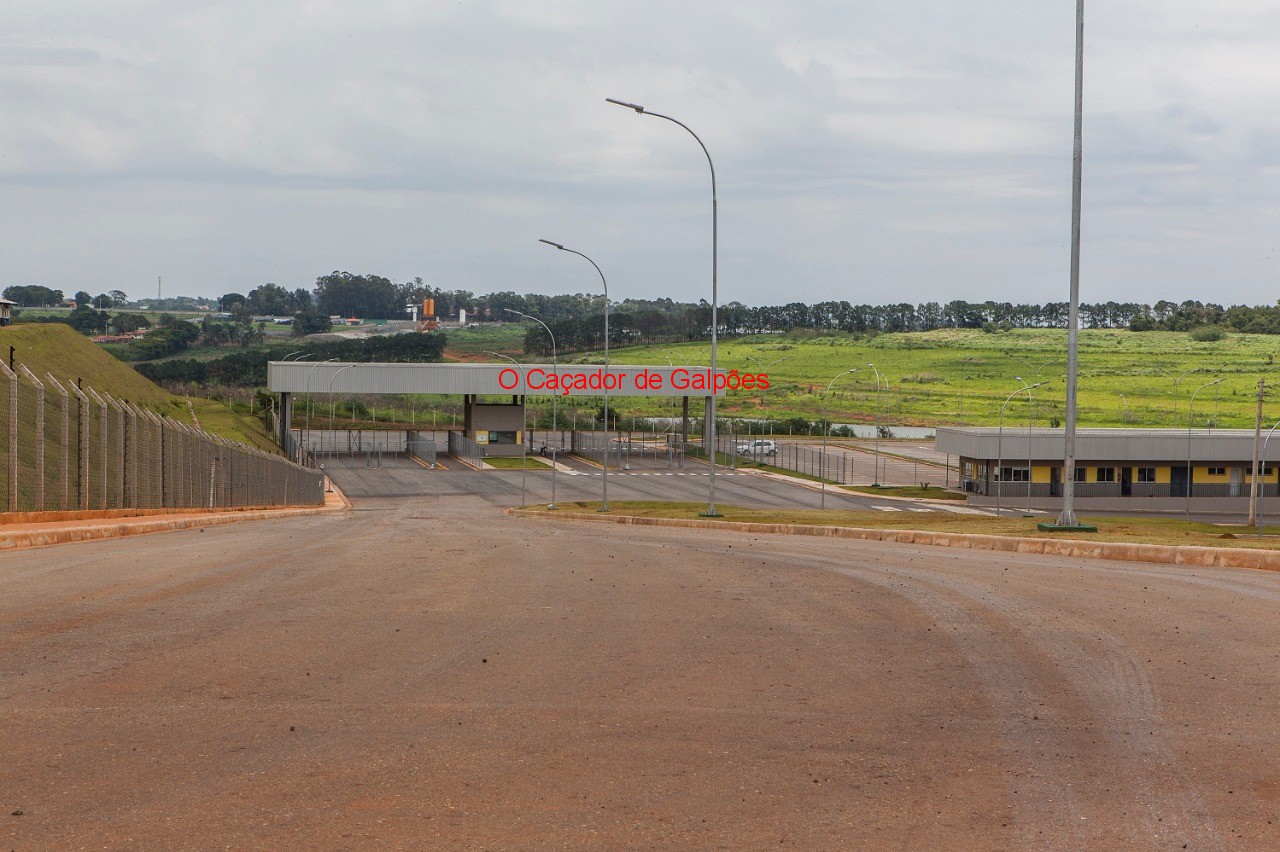 Galpão para alugar em porto feliz, na rodovia presidente cas