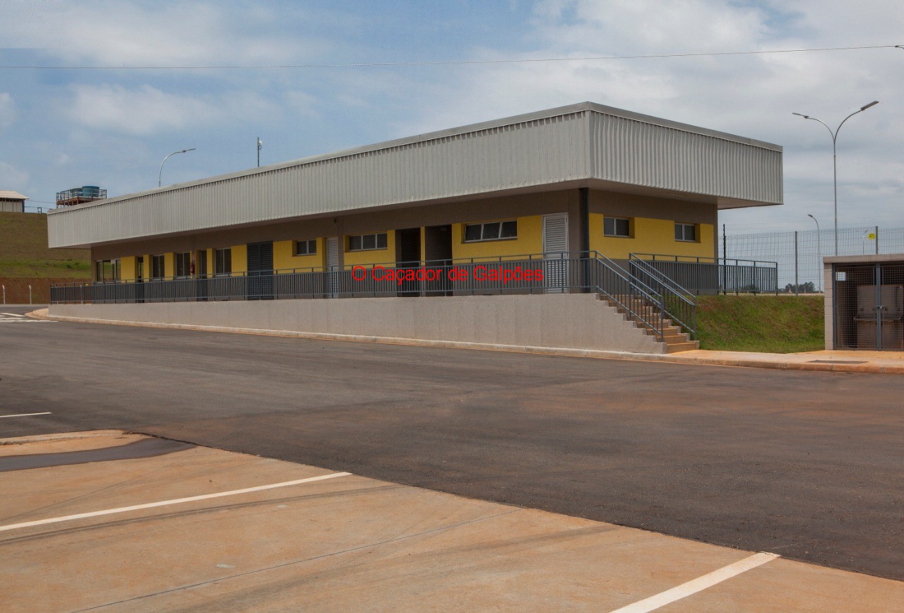 Galpão para alugar em porto feliz, na rodovia presidente cas
