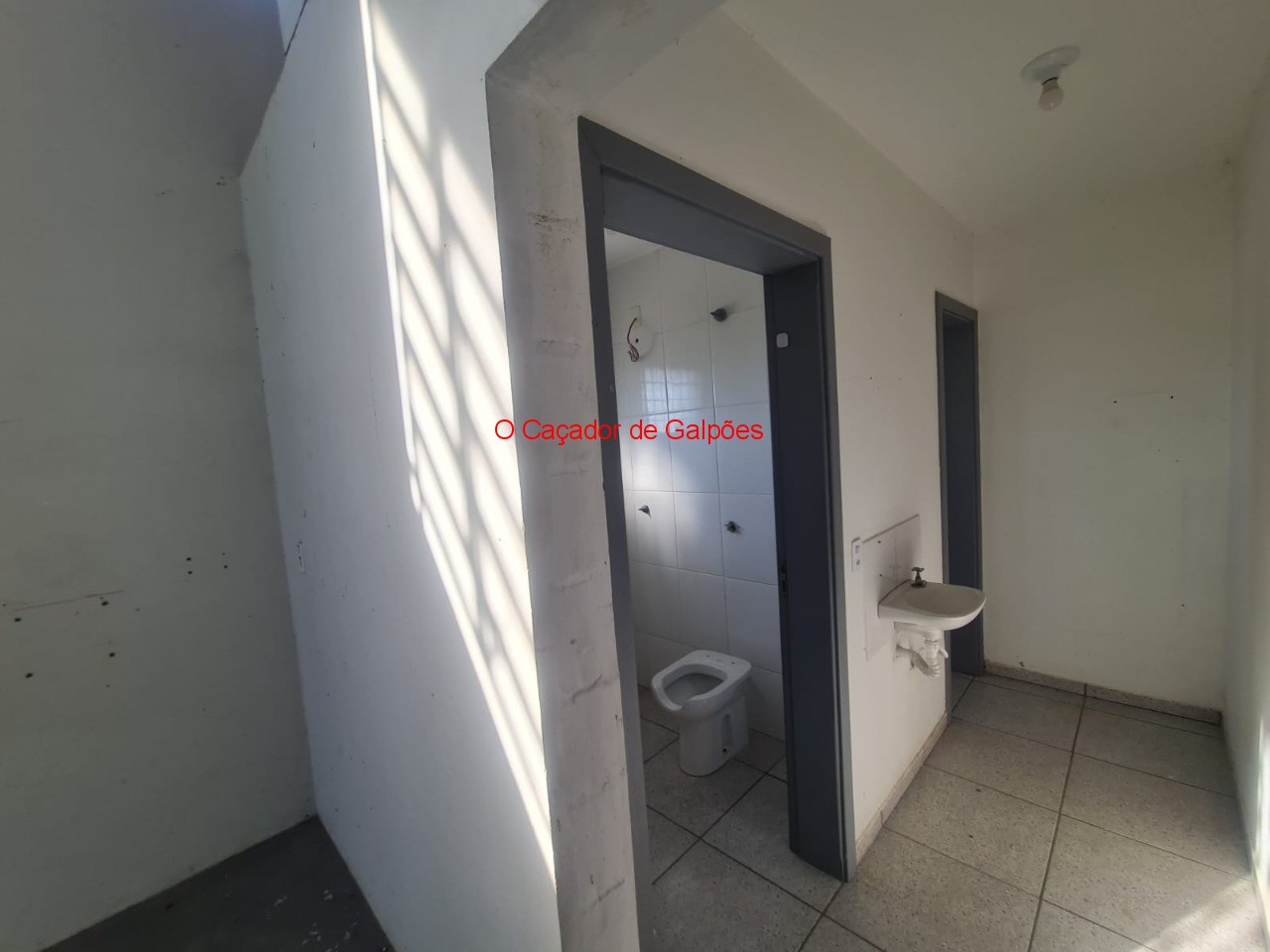 Galpão para alugar em salto de pirapora. 720m²