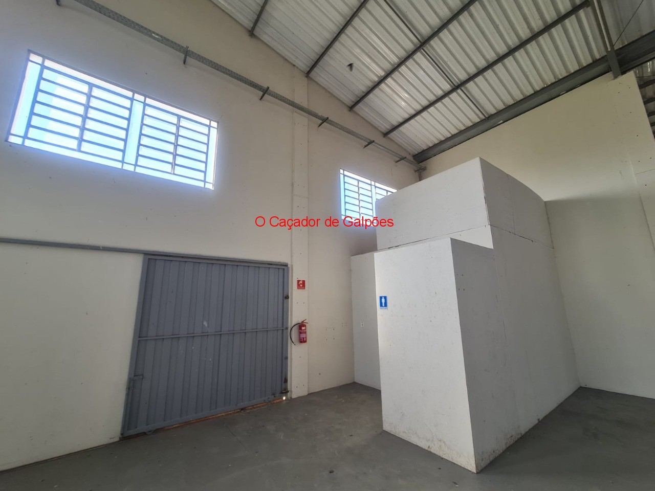 Galpão para alugar em salto de pirapora. 720m²