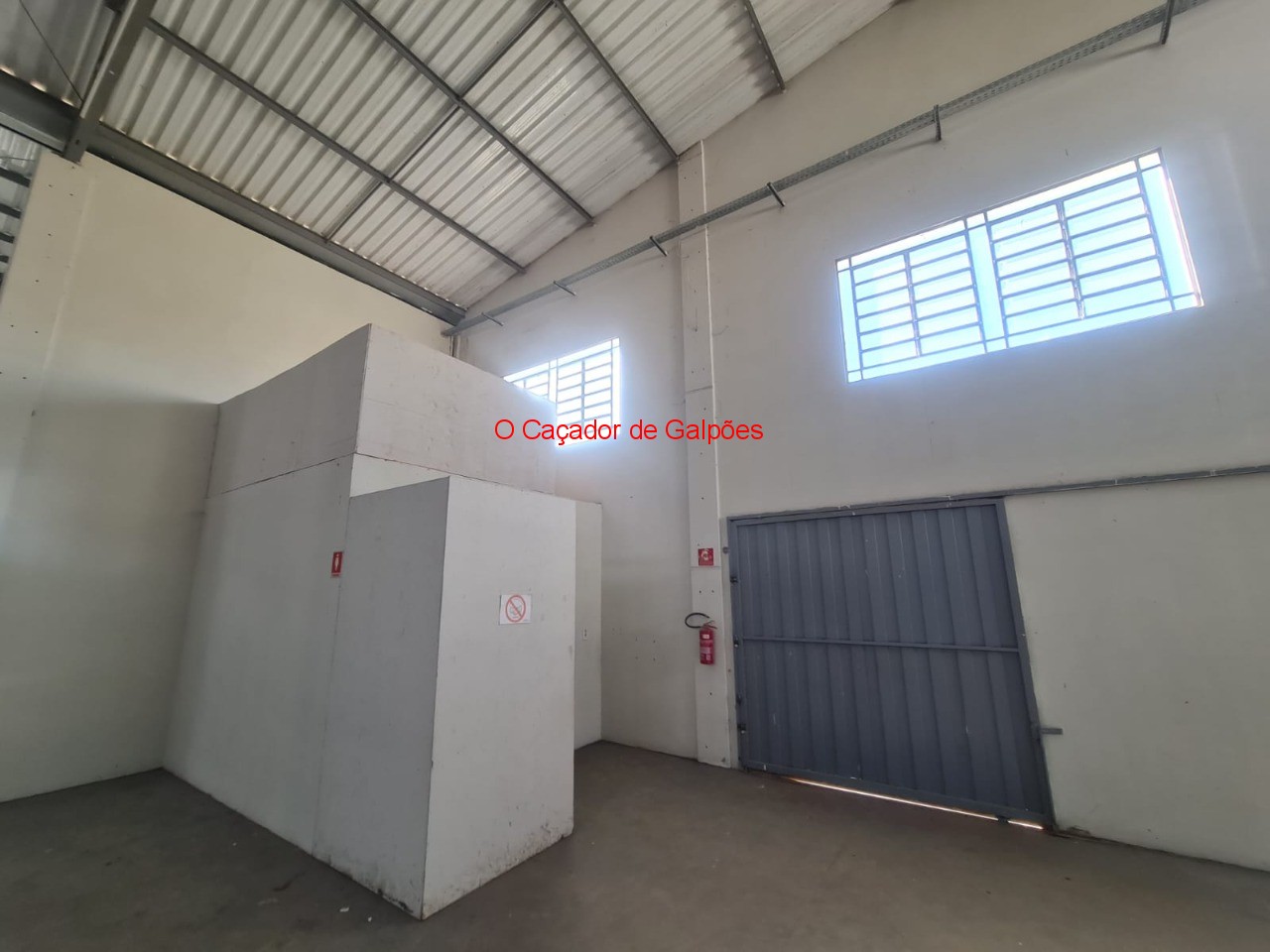 Galpão para alugar em salto de pirapora. 720m²
