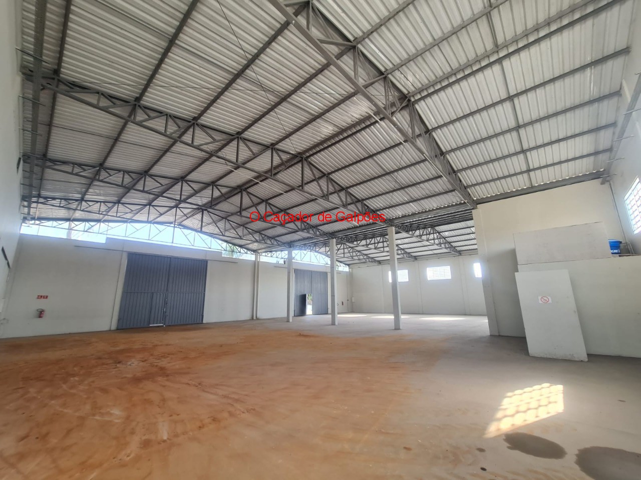 Galpão para alugar em salto de pirapora. 720m²