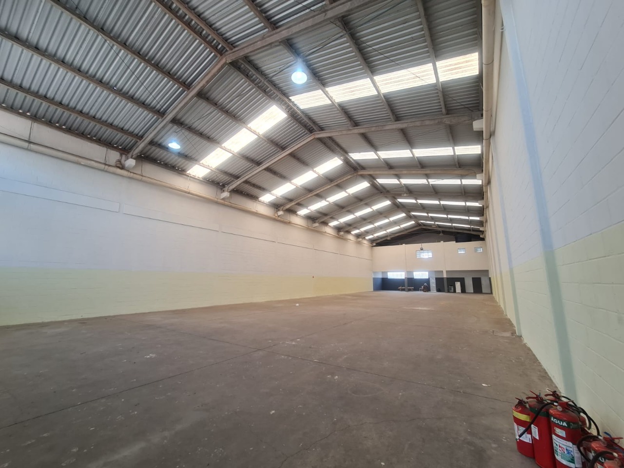 Galpão para alugar em Sorocaba na Zona Industrial no Cajuru do Sul