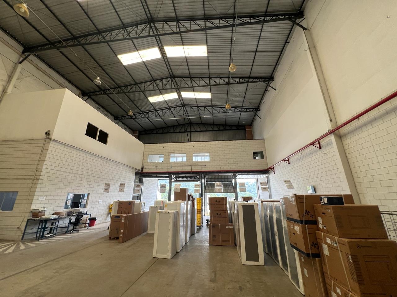 Galpão para alugar em barueri, cross docking condomínio fech