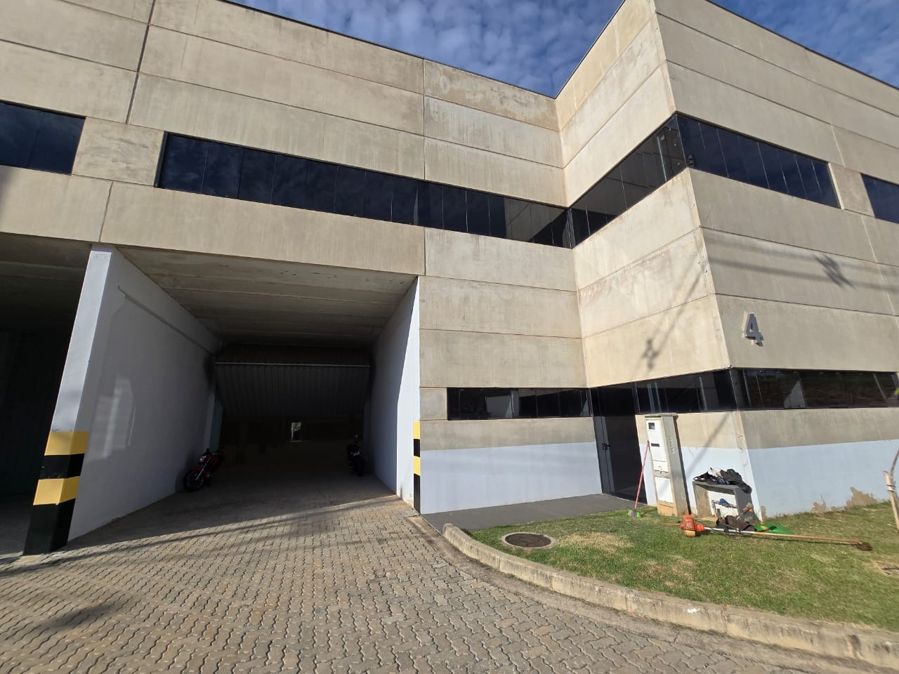 Galpão para alugar em Sorocaba em condomínio fechado