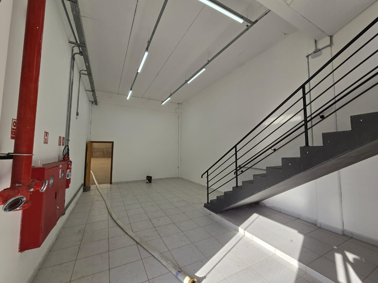 Galpão para alugar em Sorocaba em condomínio fechado