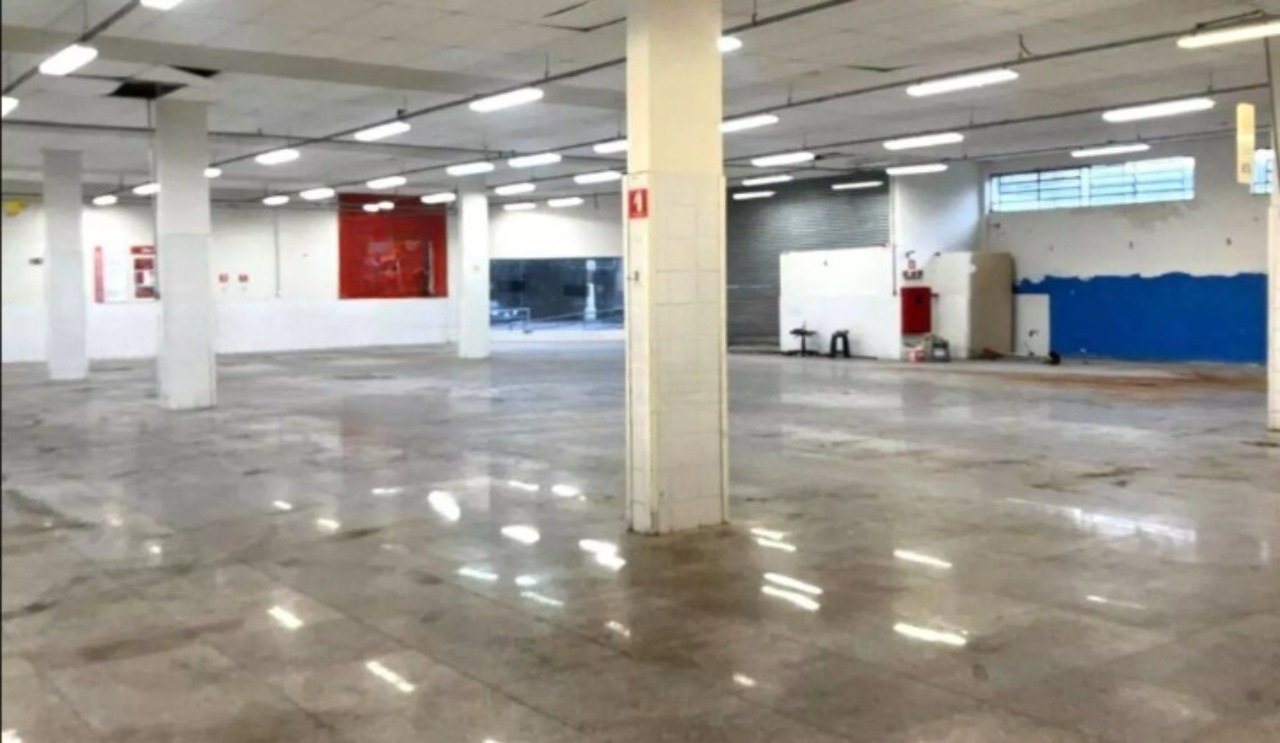 Galpão para alugar na Vila Carrão em São Paulo, 1.800m², comercial