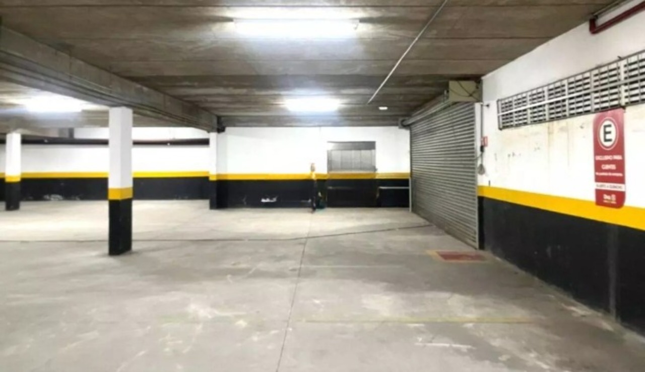 Galpão para alugar na Vila Carrão em São Paulo, 1.800m², comercial