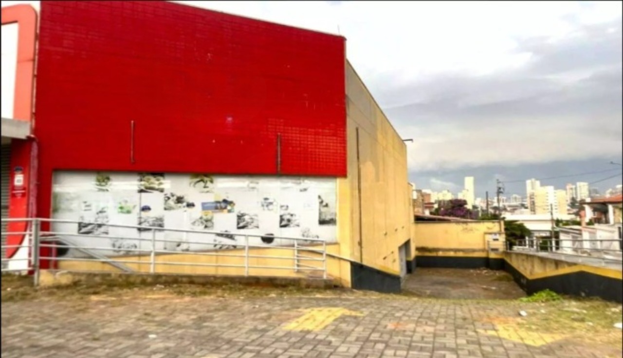 Galpão para alugar na Vila Carrão em São Paulo, 1.800m², comercial