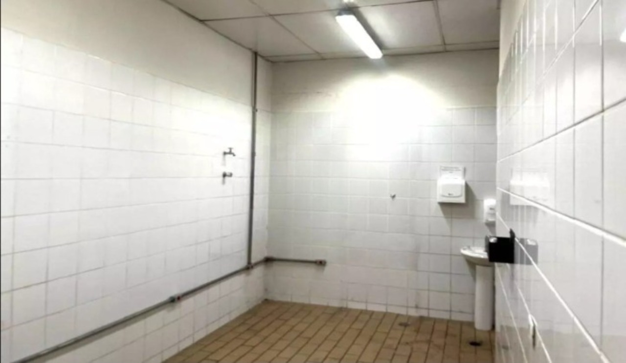 Galpão para alugar na Vila Carrão em São Paulo, 1.800m², comercial