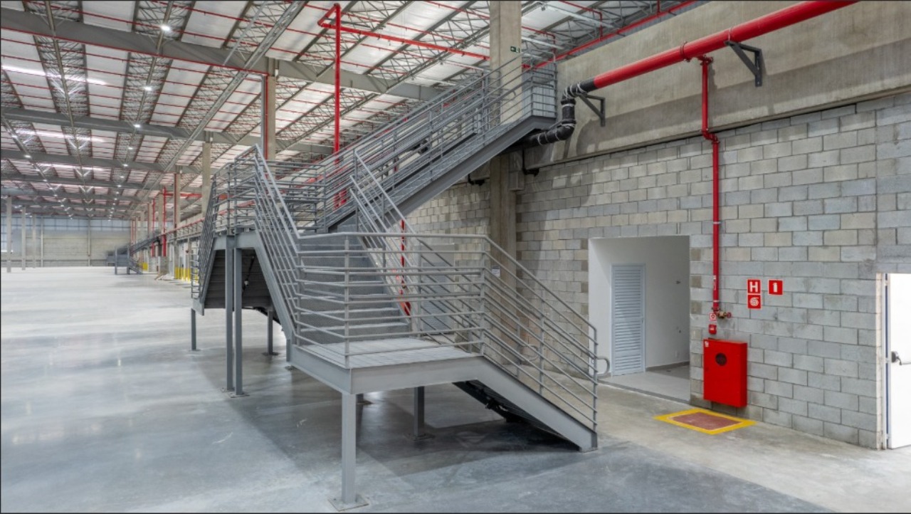 Galpão para alugar em guarulhos - industrial e logístico em 