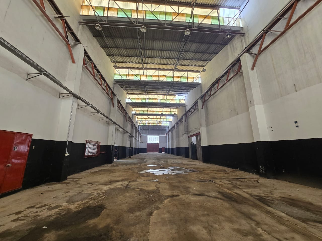Galpão para alugar em mairinquede frente para a rodovia rapo