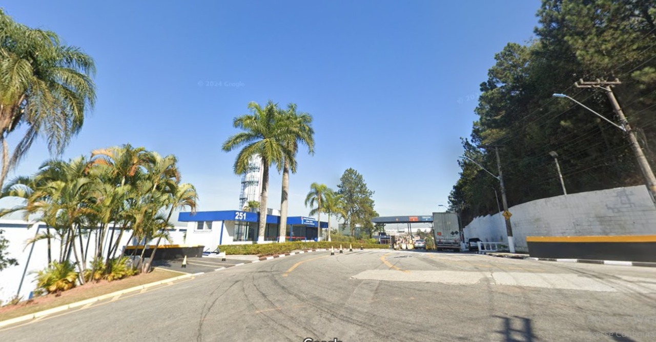Grande oportunidade terreno industrial para venda no condomí