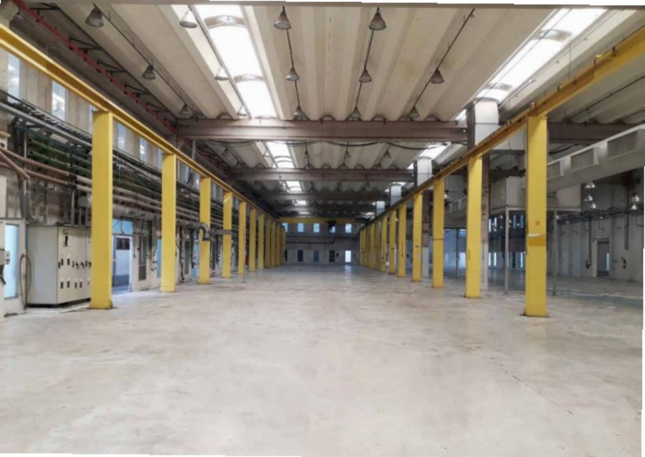 Galpão industrial para alugar em Sorocaba com docas, pé-direito alto, pátio para caminhões e excelente localização.