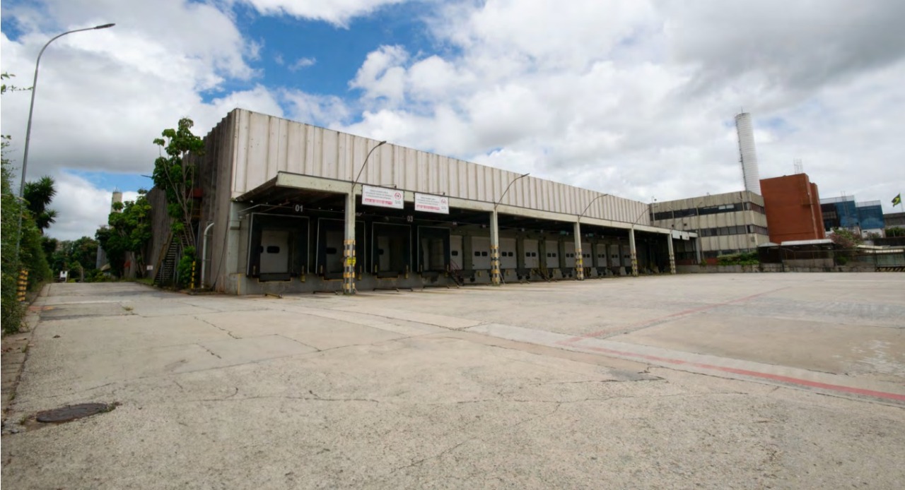 Galpão para alugar em Barueri, Monousuário no Tamboré.