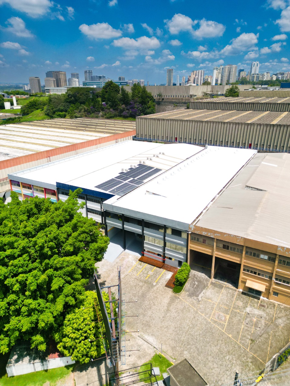 Galpão para alugar em Alphaville, industrial e logístico em Condomínio
