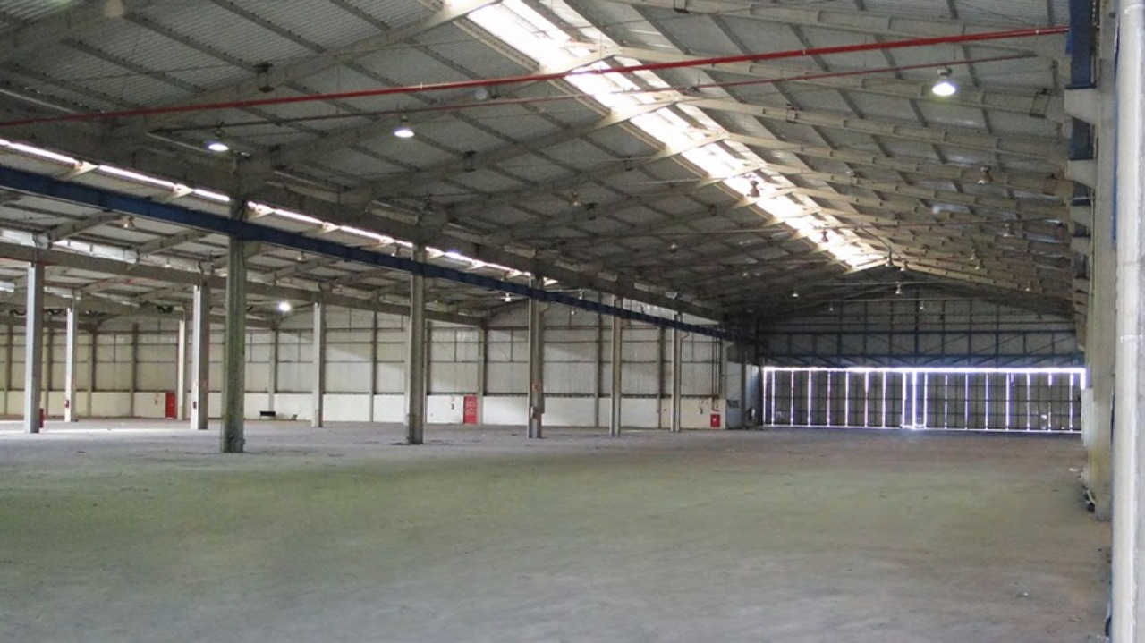 Galpão industrial monousuário para alugar em Sorocaba à 1 Km da Castelinho