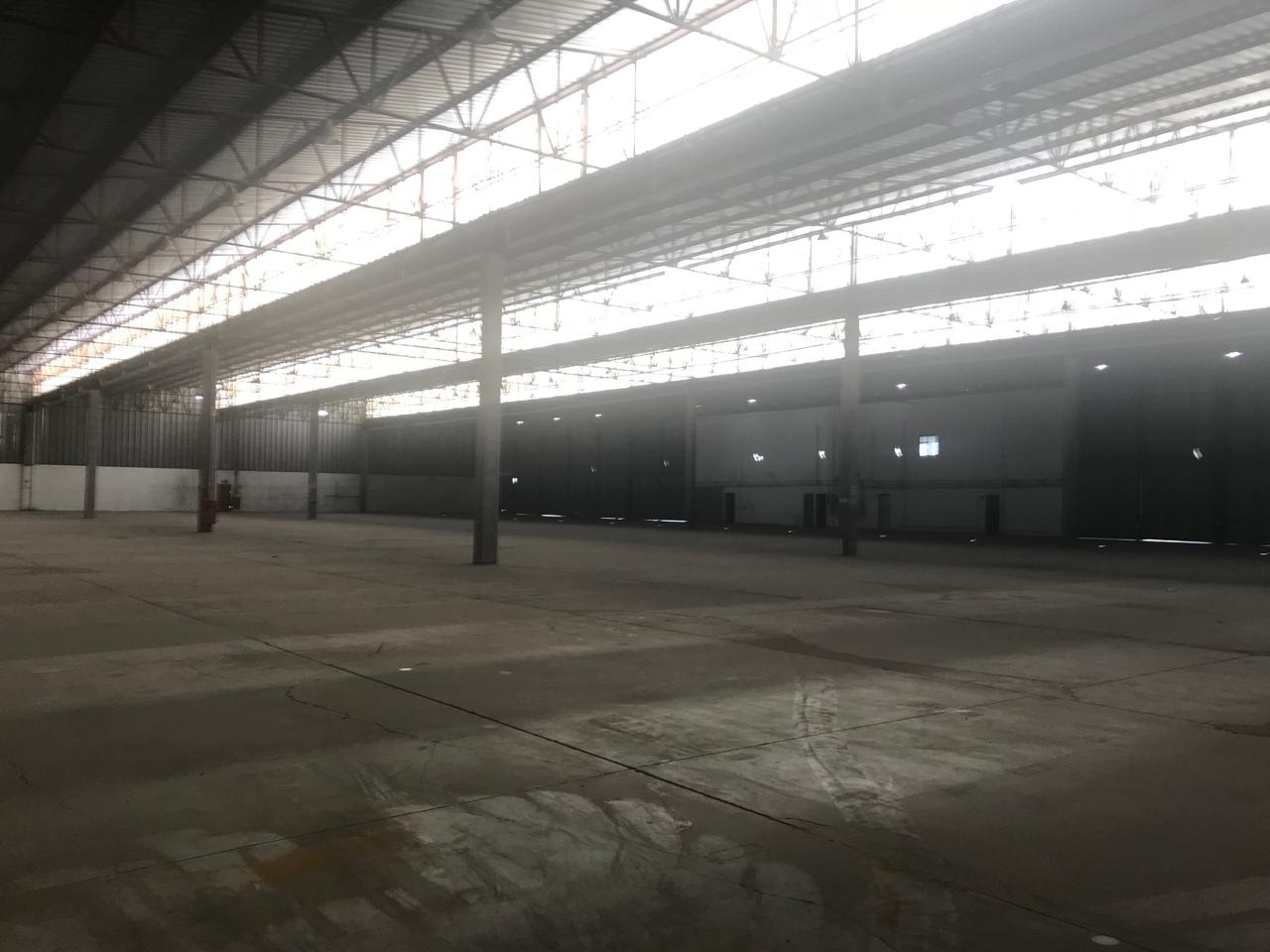Galpão para alugar em Barueri, monousuárío