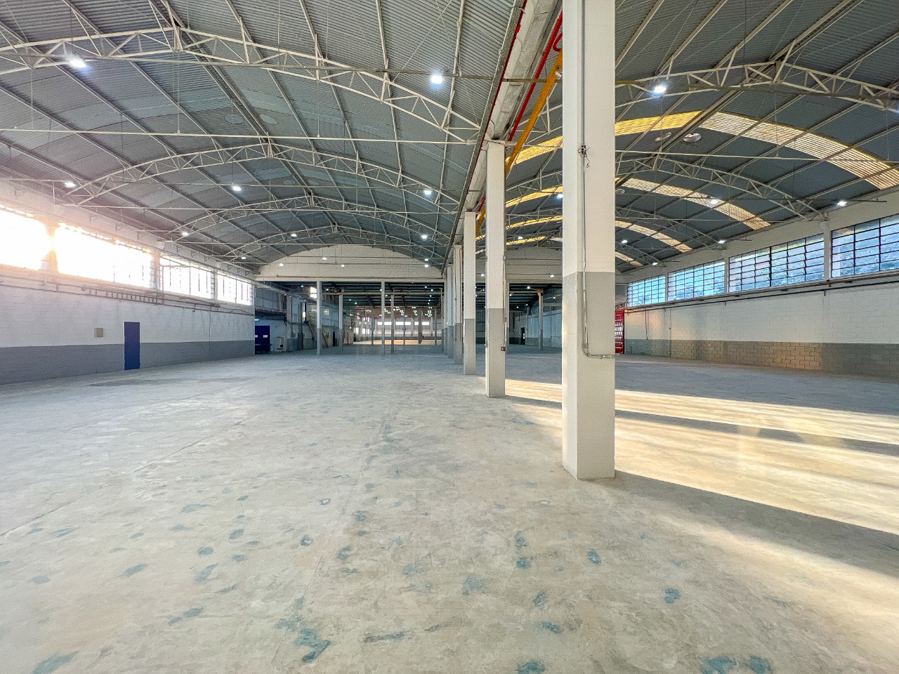 Galpão para alugar em Sorocaba, 7.032m², Localizado no bairro Cajuru do Sul