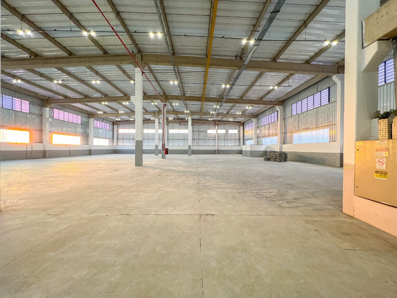 Galpão para alugar em Sorocaba, 7.032m², Localizado no bairro Cajuru do Sul