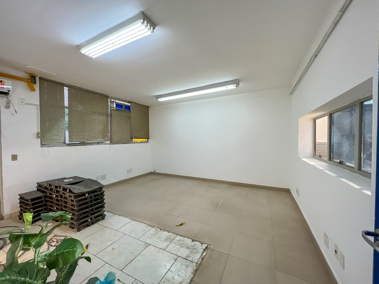 Galpão para alugar em Sorocaba, 7.032m², Localizado no bairro Cajuru do Sul