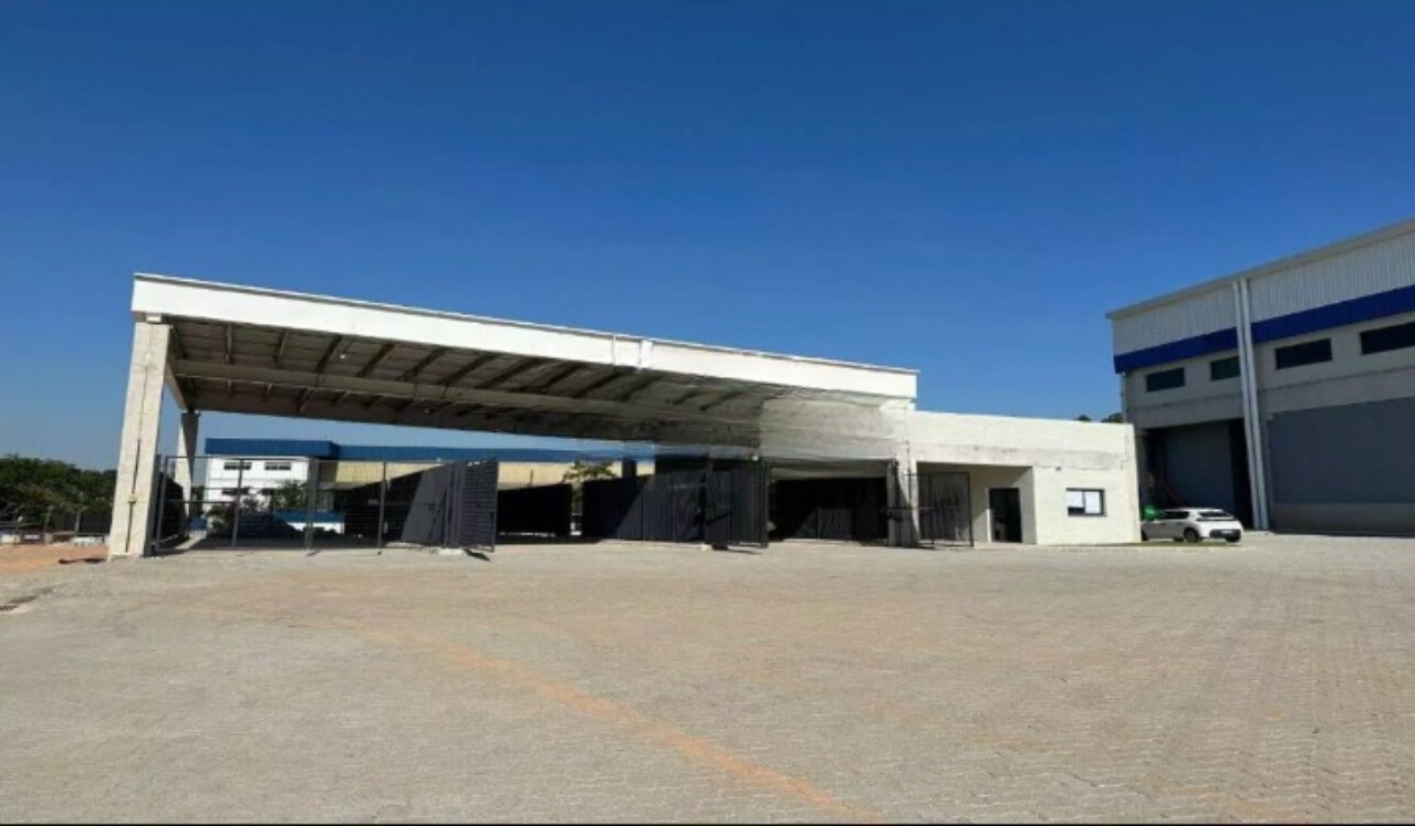 Galpão para alugar em Barueri na Rodovia Castelo Branco