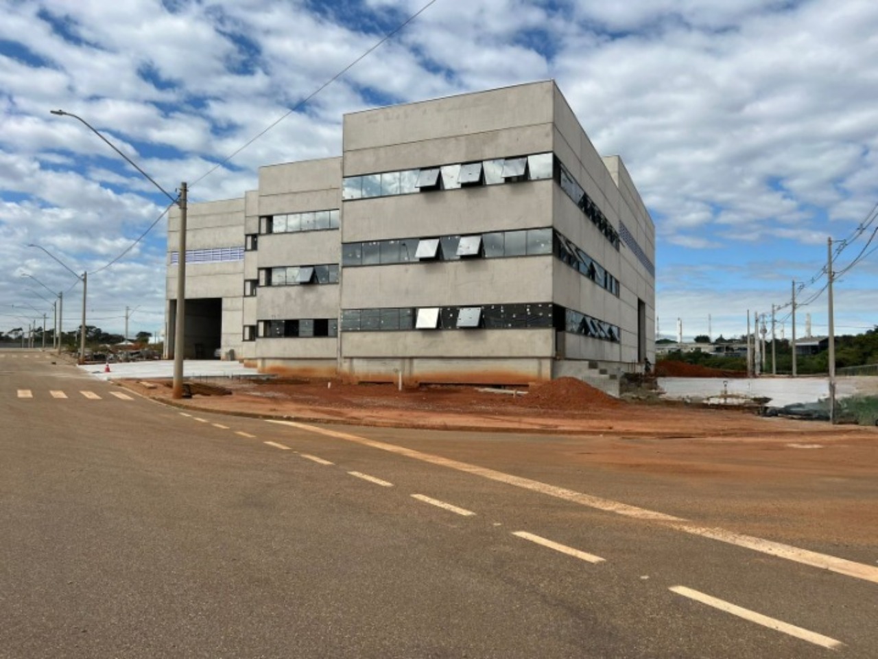 Galpão para alugar em Sorocaba, condomínio acesso à Rod. Castelo Branco