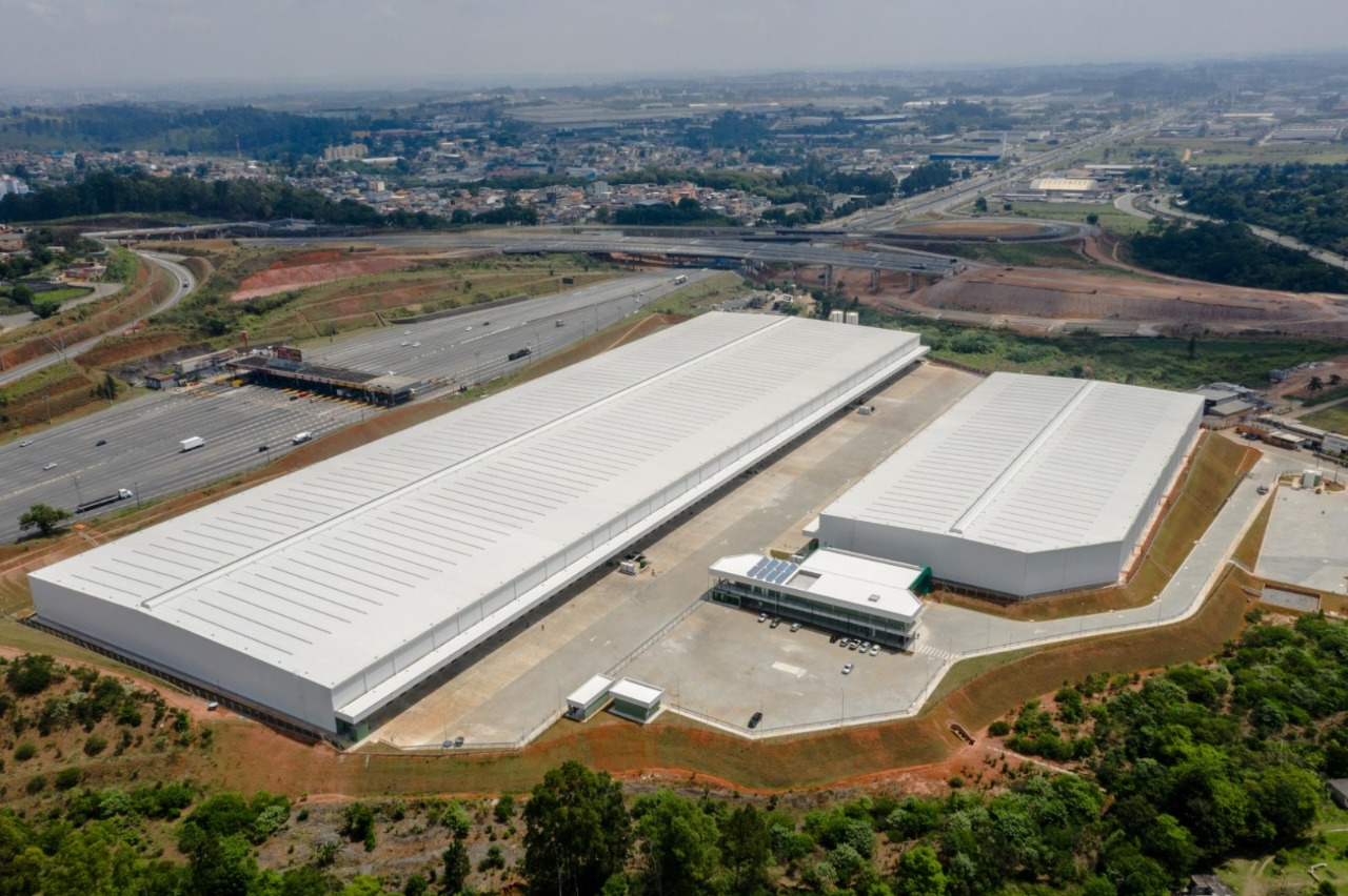 Galpão para alugar em arujá no centro logístico rodoanel dut