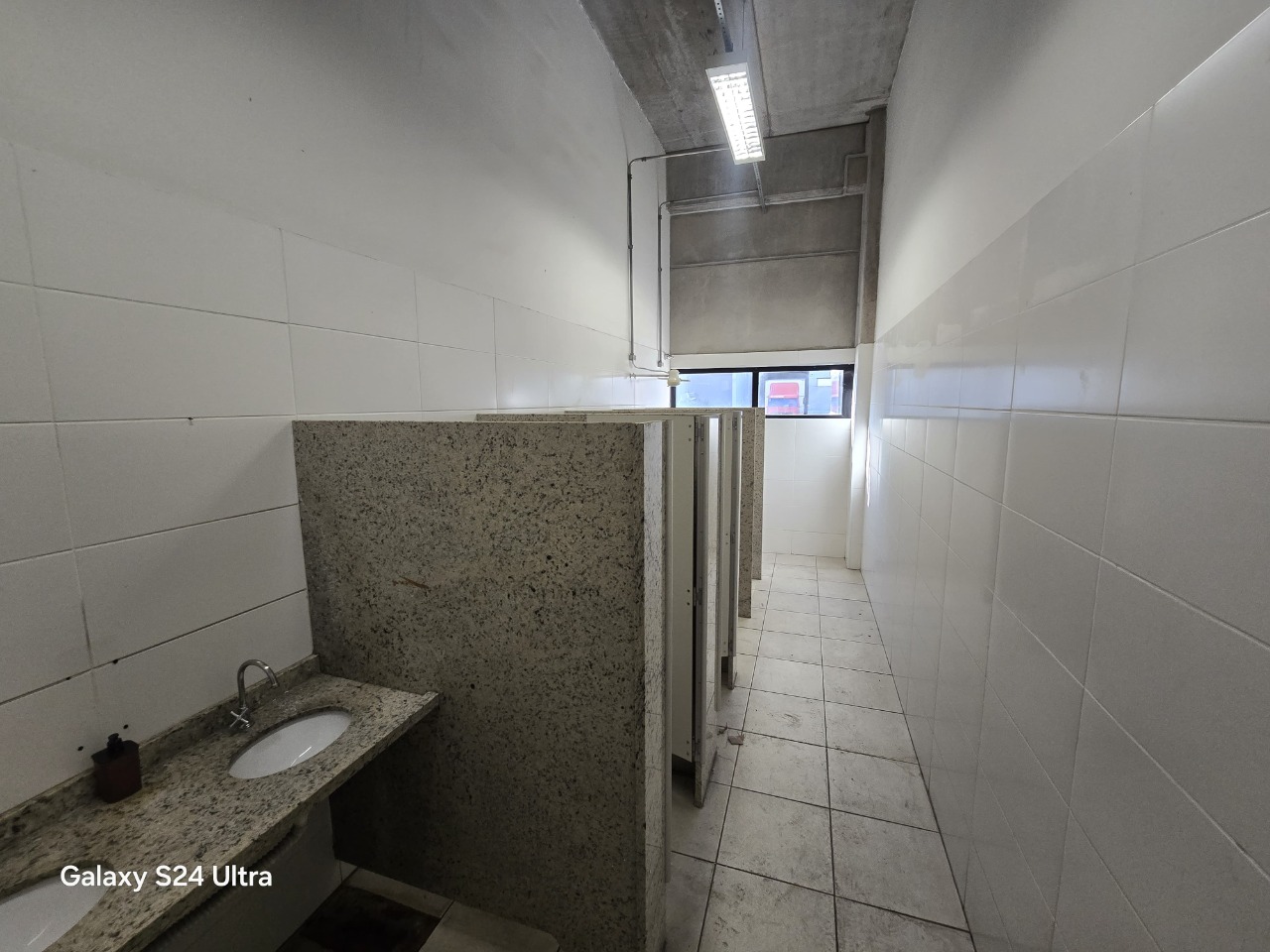 Galpão para alugar em Sorocaba em condomínio fechado