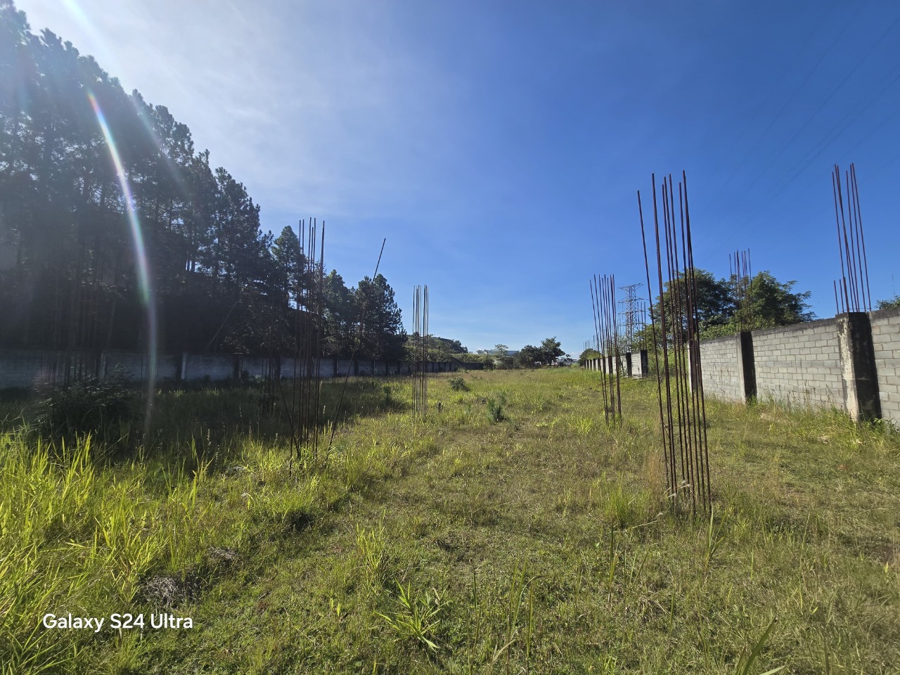 Grande oportunidade terreno industrial para venda no condomí