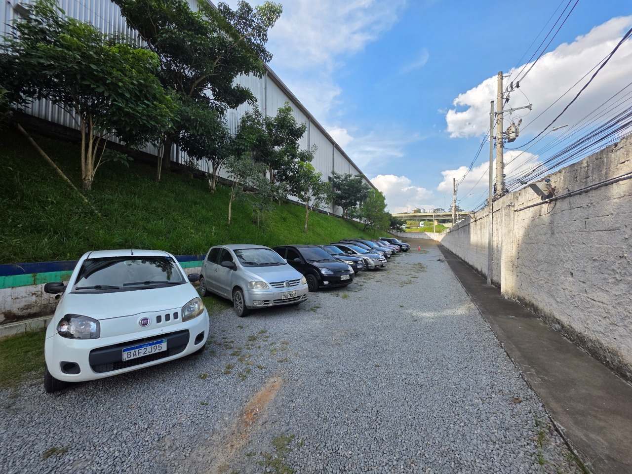 Galpão para alugar no embu das artes