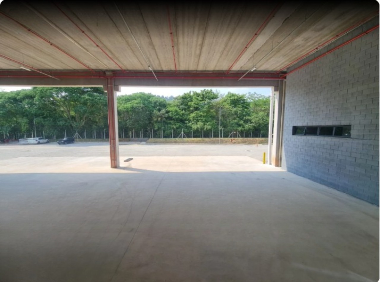 Galpão para alugar em Barueri na Rodovia Castelo Branco