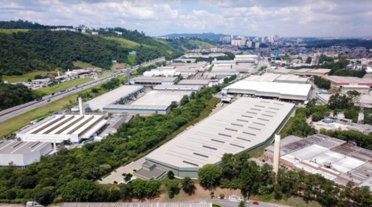 Galpão para alugar em Barueri na Rodovia Castelo Branco