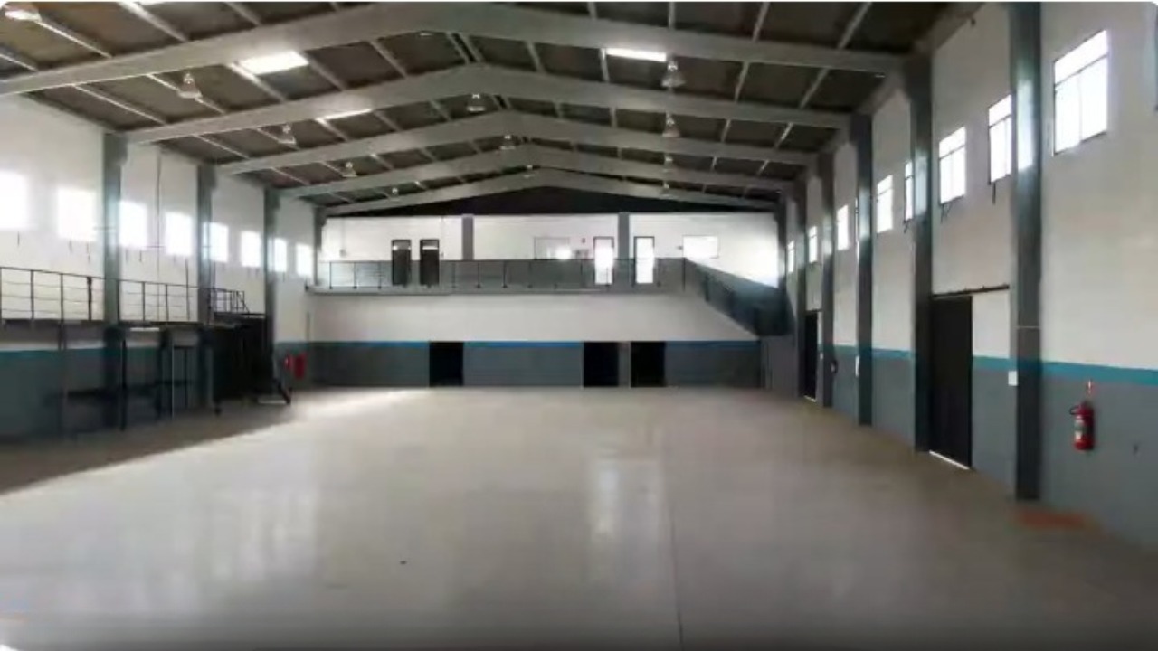 Galpão para alugar em indaiatuba, 2040 m²