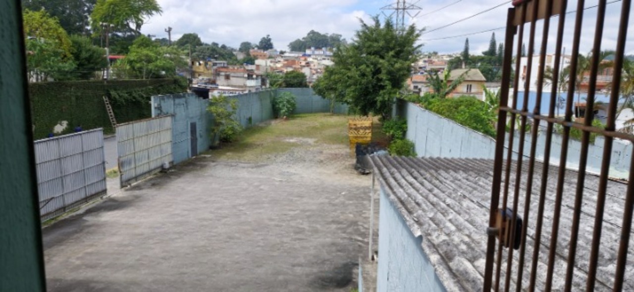 Galpão para alugar em São Bernardo do Campo, próximo à Rodovia Anchieta e Rodovia Imigrantes.