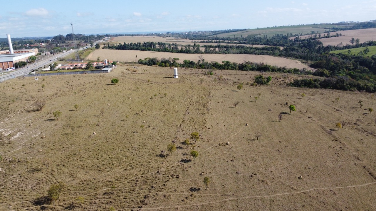 Área à venda em itu - foto 1