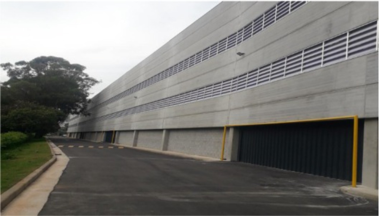 Galpão para alugar em osasco, industrial em condomínio fecha