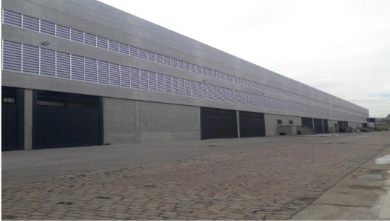 Galpão para alugar em osasco, industrial em condomínio fecha