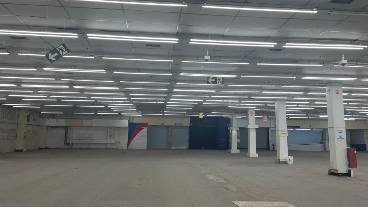 Galpão para alugar em São Paulo no Brooklin ao lado da Marginal Pinheiros Localização privilegiada, 200 m da Marginal Pinheiros