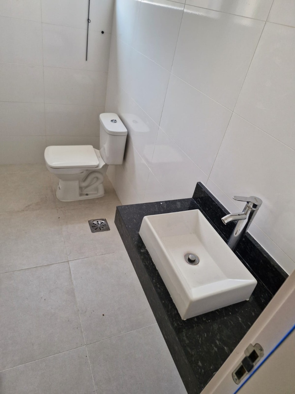 Prédio comercial para alugar em Alphaville, Barueri, com 1.001 m², elevador, energia trifásica, e excelente acesso à Rodovia Castelo Branco
