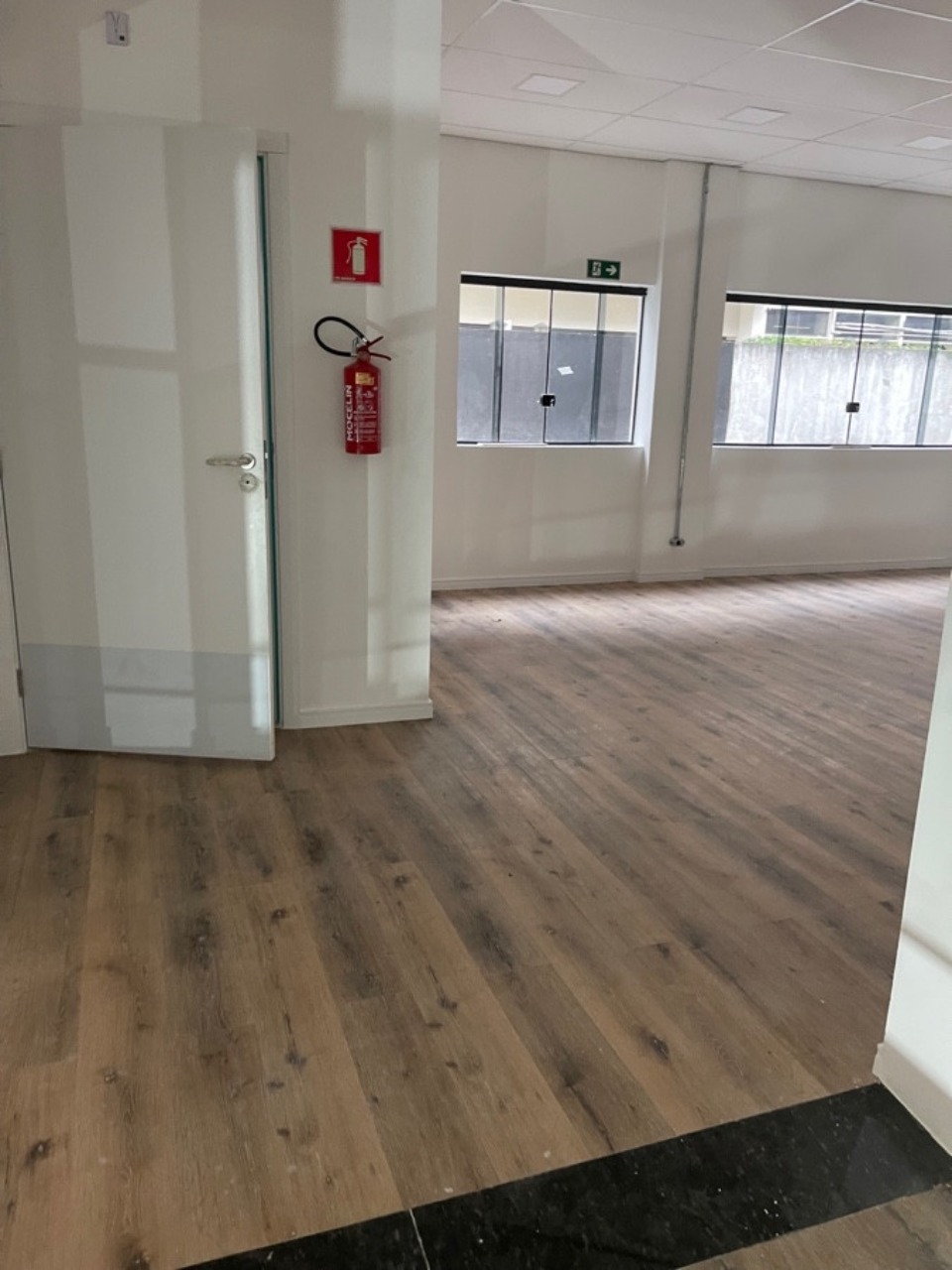 Prédio comercial para alugar em alphaville, barueri, com 1.0