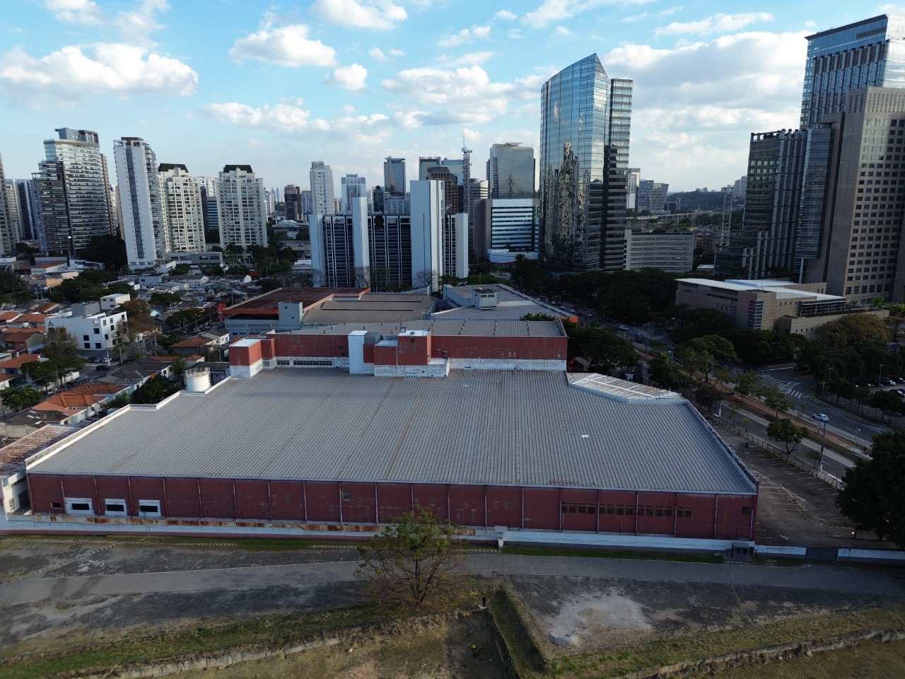 Galpão para alugar em são paulo no brooklin ao lado da margi