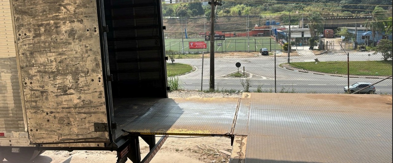 Oportunidade para renda galpão para venda em cotia no km 28 