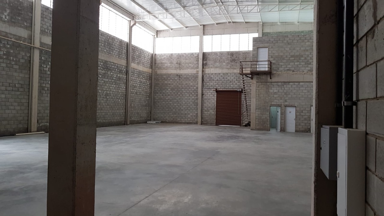 Galpão para alugar em vargem grande paulista fácil acesso à 