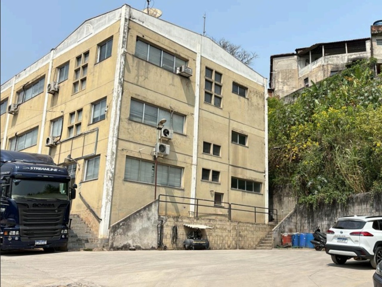 Oportunidade para renda galpão para venda em cotia no km 28 