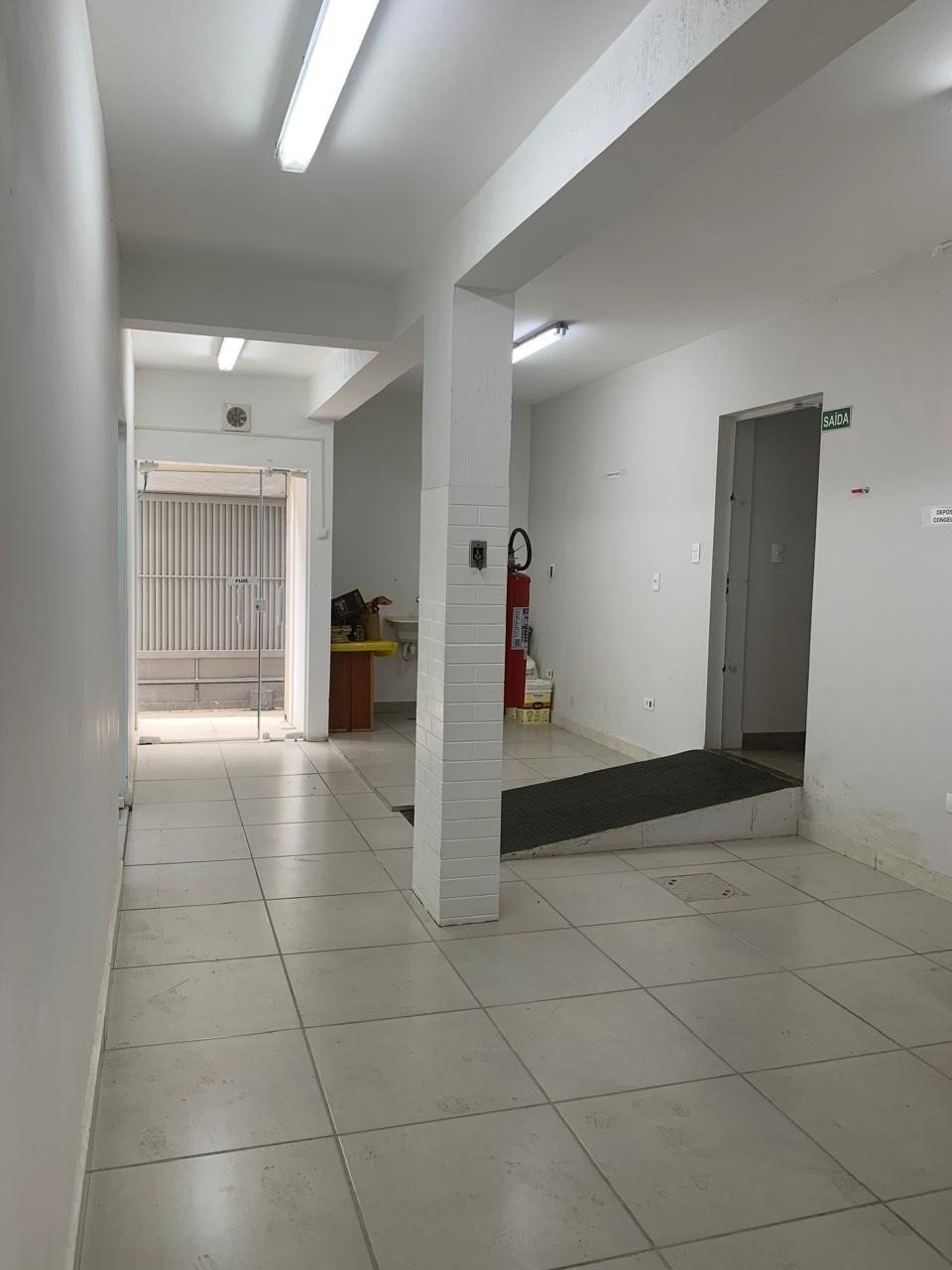 Galpão para alugar em Sorocaba, comercial de esquina