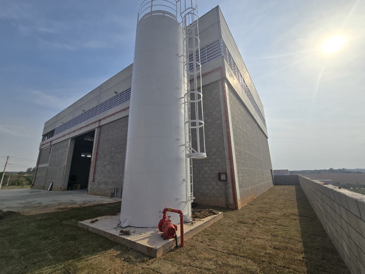 Galpão para alugar em Votorantim em Condomínio Empresarial com doca, Pé direito 10 metros, Piso 10 toneladas, Segurança 24 horas - foto 18